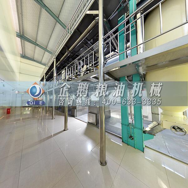 胡麻油加工設(shè)備廠家,企鵝糧油備受追捧(圖1) 胡麻籽榨油機(jī)